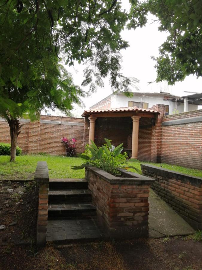 Hotel Quinta Del Descanso Cuautla  Экстерьер фото